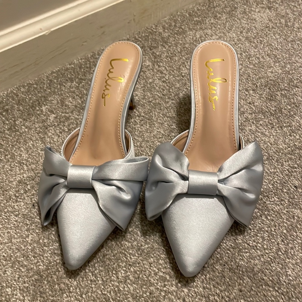 Blue Lulus heels with bow